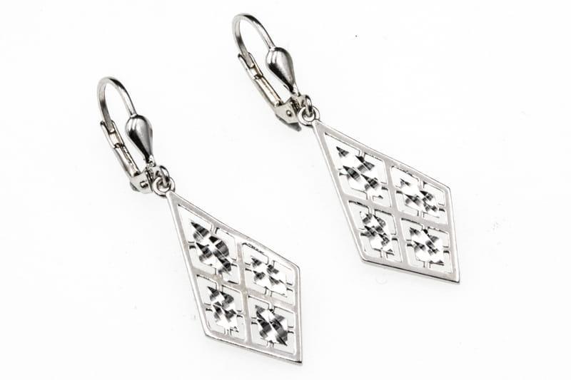 Kolczyki srebrne wiszące ażurowe romby na angielskim zapięciu SK10299