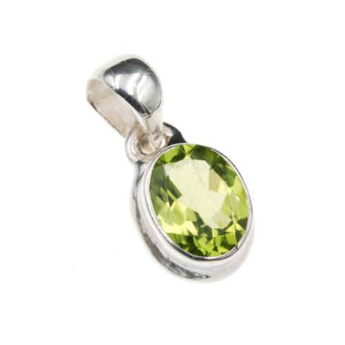 Zawieszka srebrna z oliwinem SZ15787.jpg