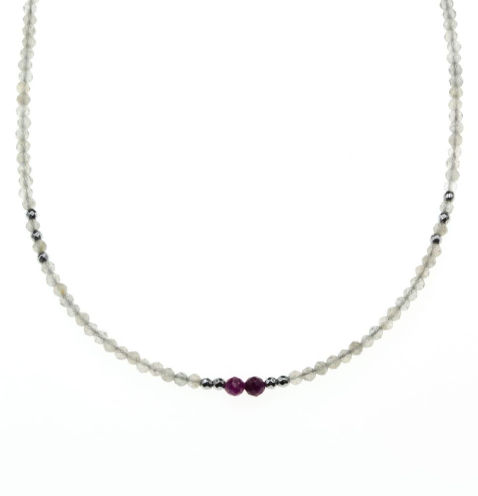 Naszyjnik srebrny z labradorytem i rubinem SN5118